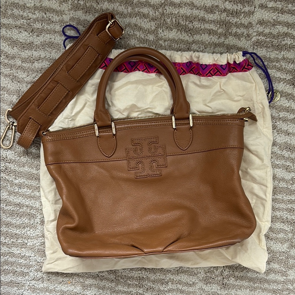 Tory Burch Tan Handbag with Crossbody Strap